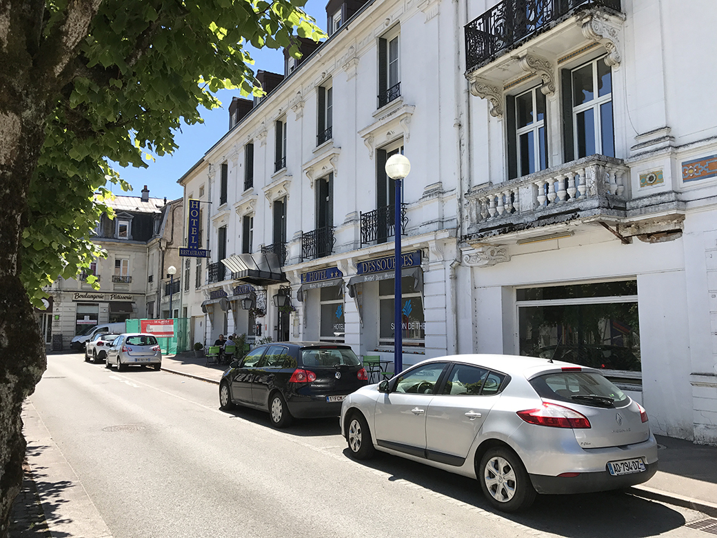 Along Rue Ziwer Pacha (formerly Rue Salabery), Contrexéville - Formerly Hotel Thiery,  officers' quarters for the AEF hospital personnel. 